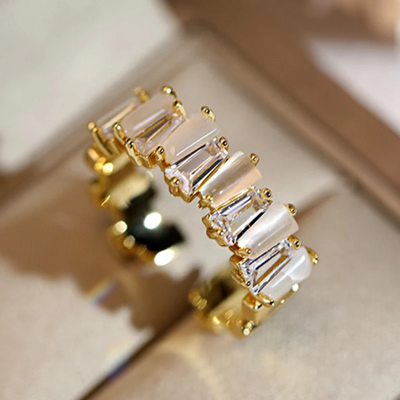 

2022 New Design Opals Zircon Juxtaposed with Gold Color Adjustable Rings for Women Luxury Jewelry Party Girl Fashion Accessories