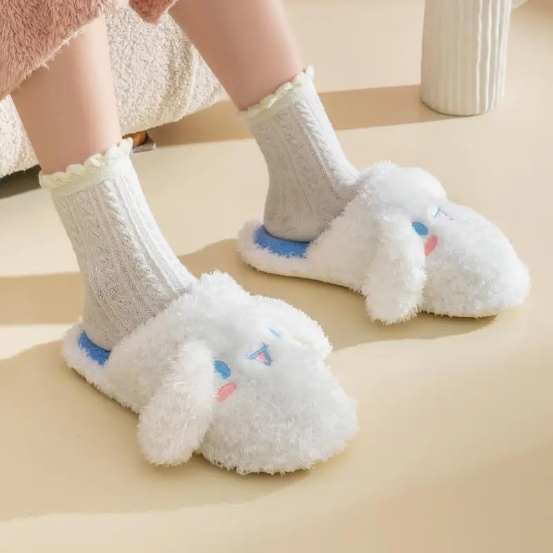 

Kawaii Sanrio, Hello Kitty Плюшевые тапочки Kuromi Cinnamoroll зимние Мультяшные коралловые бархатные Милые Удобные аниме игрушки подарки для девочек