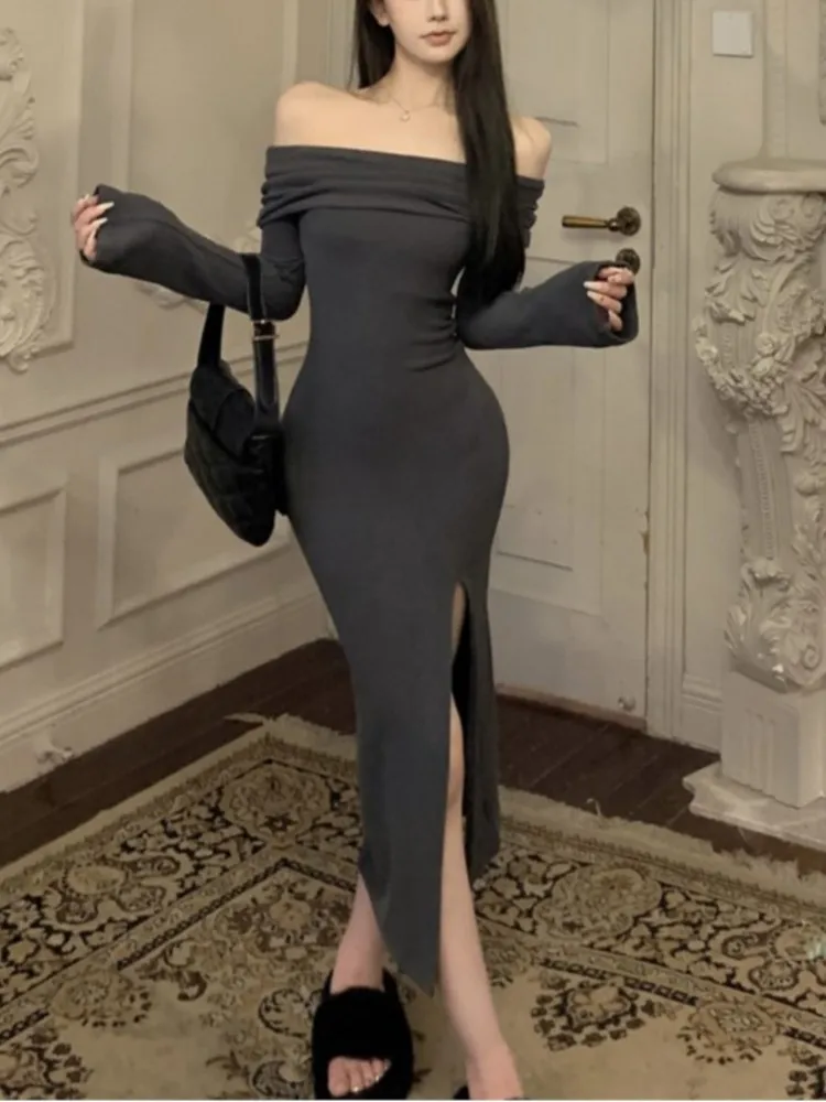 Женское платье с разрезом и вырезом-лодочкой однотонное облегающее вечернее в