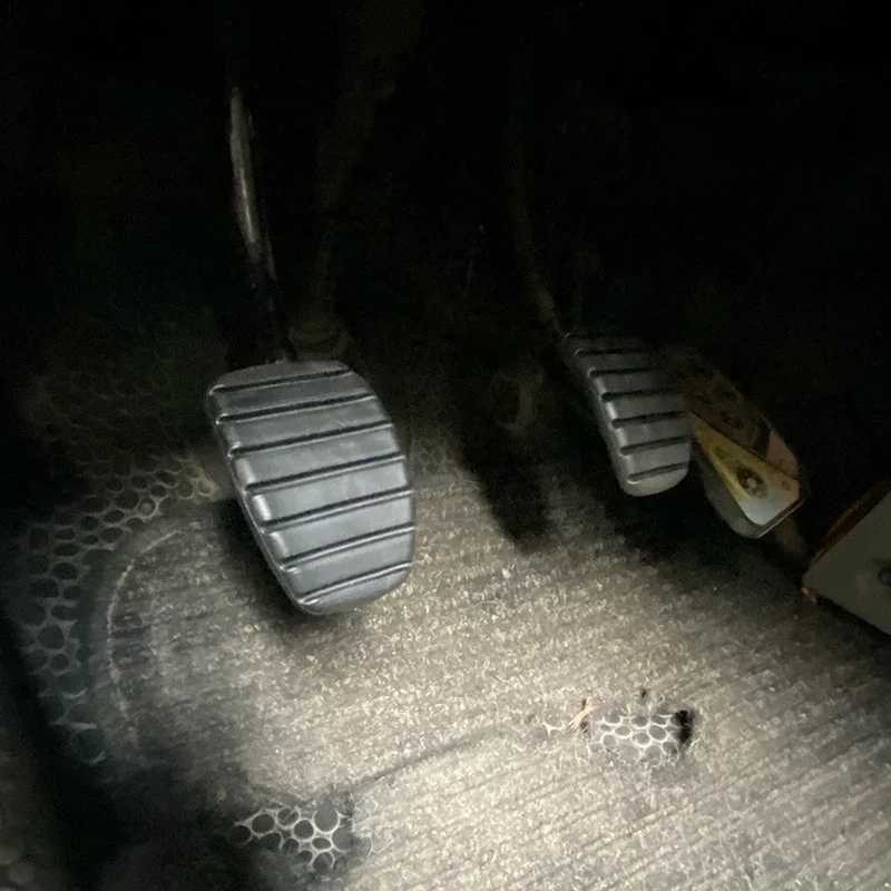 Резиновая накладка на педаль тормоза и сцепления для Renault Grand Scenic 2 2010-2006 2005 2004 2003