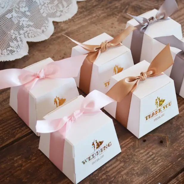 

50pcs Creative White Trapezoid Shape Thank You Wedding Favors Candy Boxes Party Supplies Gift Box Chocolate Box