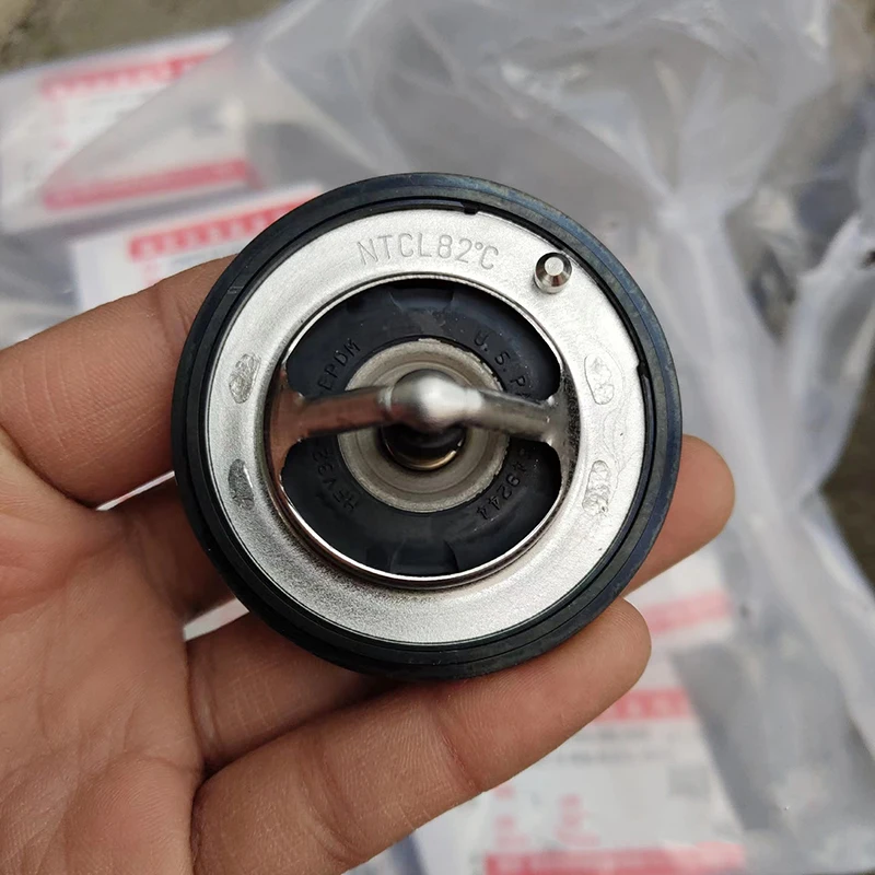 Оригинальный OEM 17670-63J00 термостат охлаждающей жидкости для