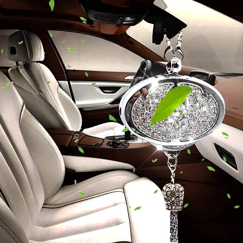 Автомобильный орнамент с кристаллами и бриллиантами автомобильный флакон для