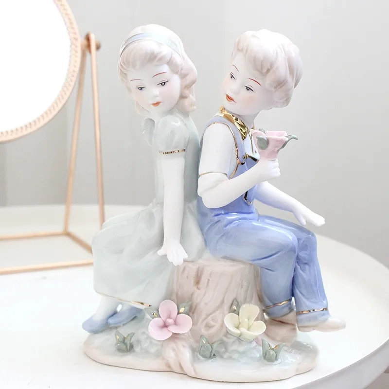 

Girl and Boy Sculpture Home Decor Porcelain Couples Figurine Character Statue Ceramics Craft Living Room Decoration Modern Art