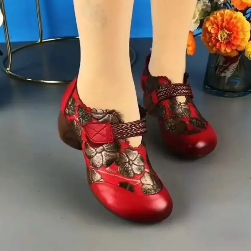 Туфли женские в стиле ретро мягкая обувь для мам высокий толстый каблук среднего