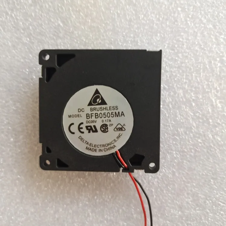 Двухпроводной охлаждающий вентилятор для сервера Delta Electronics BFB0505MA DC 5 В 0.17A 50x50x10 мм