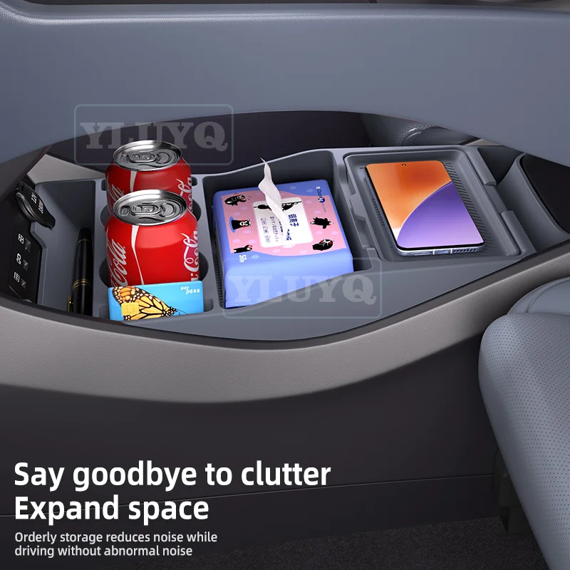 Фото Для BYD Seal 06 GT: нижний отсек центральной консоли, двухслойный автомобильный органайзер, специальный силиконовый аксессуар для салона. №4
