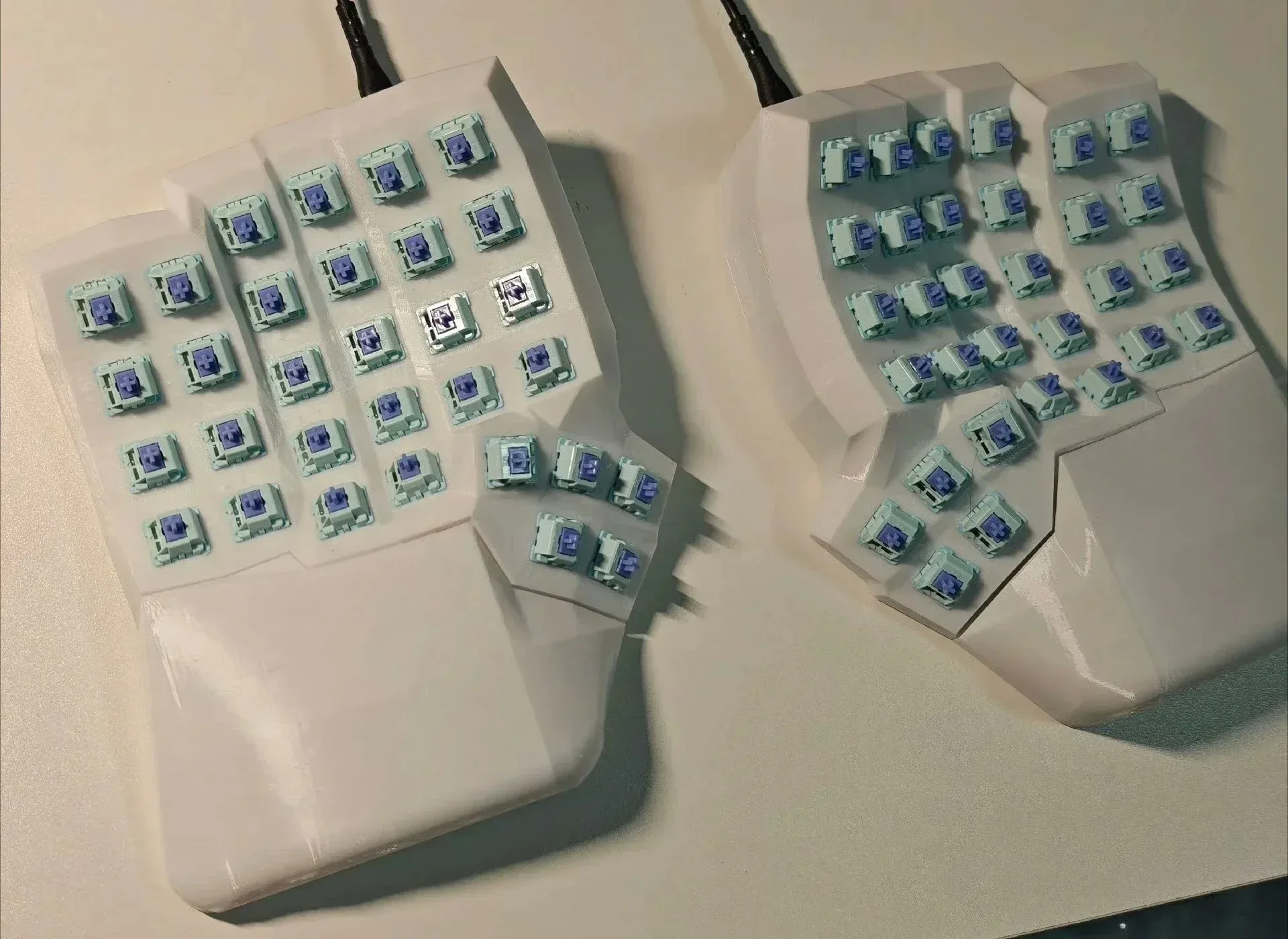 Фото Комплект разделенной клавиатуры Dactyl Manuform 4x6, изготовленная на заказ проводная одномодовая разделенная механическая клавиатура с возможностью горячей замены, игровая клавиатура с флаконом типа C №4