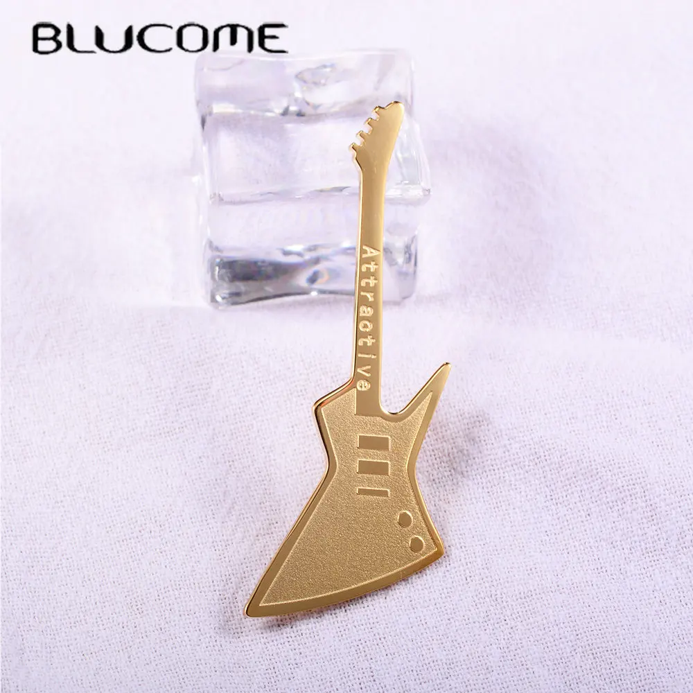 

Blucome Electric Guitar Shape Brooches Fashion Alloy Pins for Women Men Scarf Coat Hijiab Pins Christmas Gift