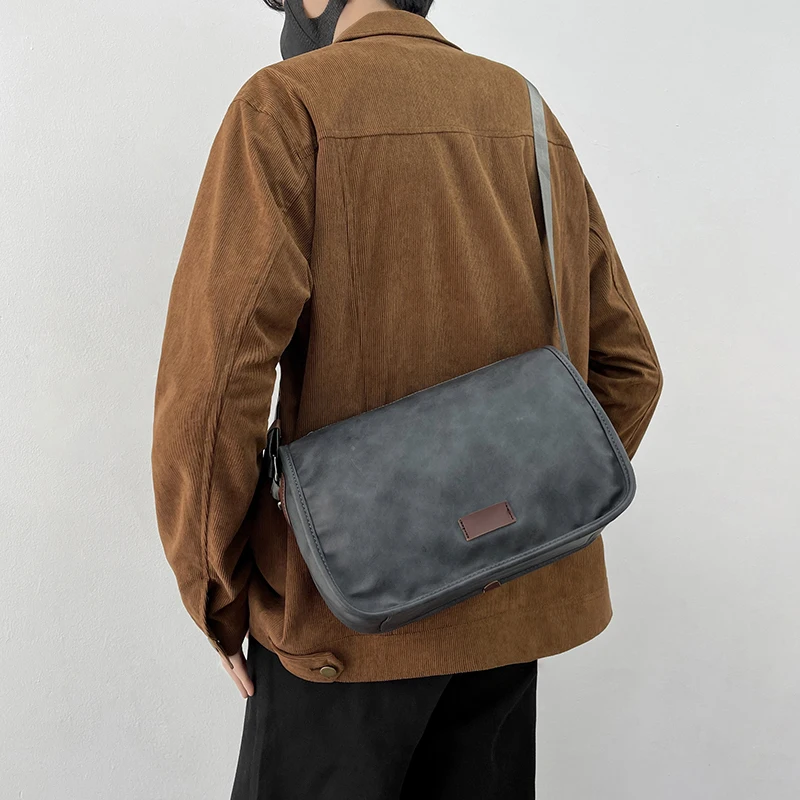 

Xiao.P Studio Crossbody Bag Men's Fashion Brand Casual Leather Bag Men's Shoulder Bag Commuter Backpack Gift