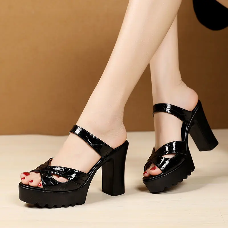 

Новинка 2022, модные туфли из лакированной кожи на высоком блочном каблуке, женские летние сандалии на платформе и толстой подошве для офиса, ...