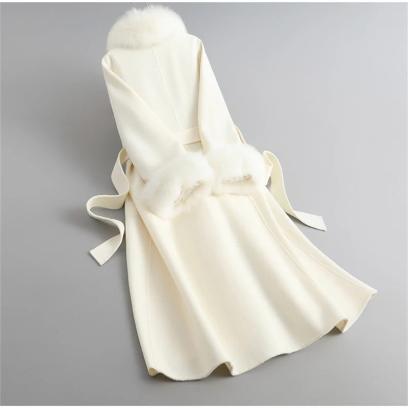 Рисунок 5 - Женское двухстороннее твидовое