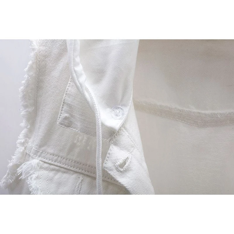 Летний белый джинсовый жилет Женский облегающий короткий ковбойский потертый с