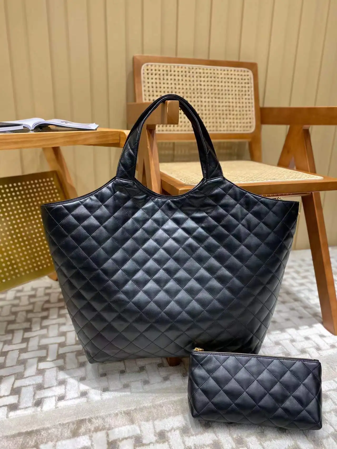 

2022 new rhombus full leather oversized tote bag NAPPA sheepskin wear-resistant soft ladies large shopping bag