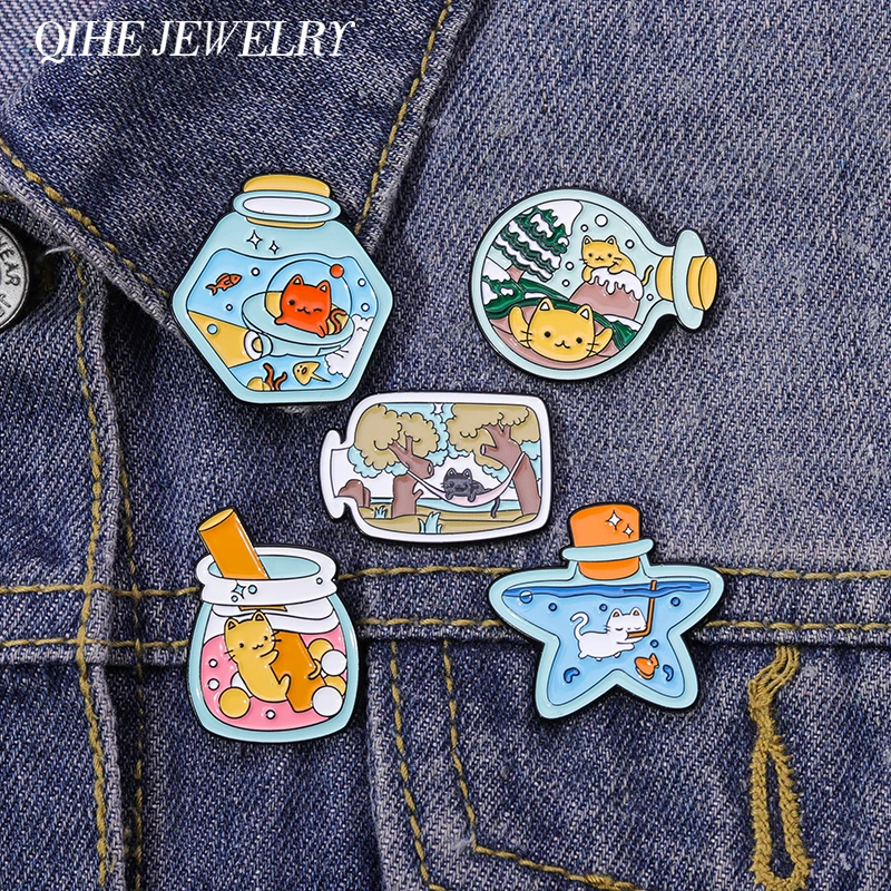 

Swimming Cat Enamel Pin Animals Brooch Cute Drift Bottle Kitten Badge Metal Jewelry Custom for Friends Lapel Gift Accessories