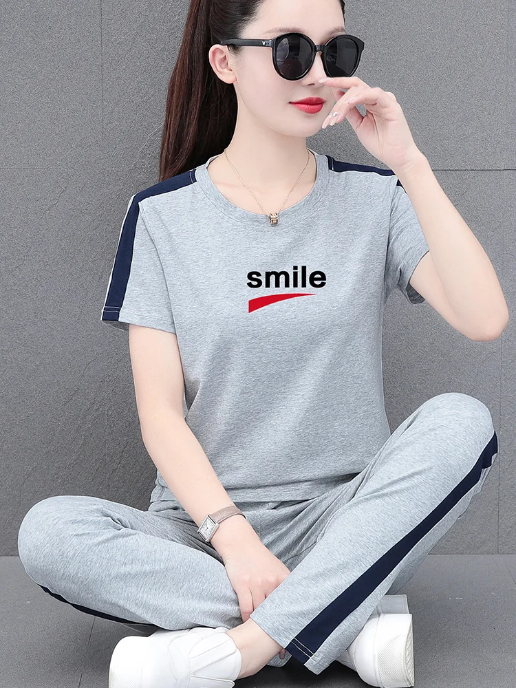 Летний тонкий спортивный комплект для женщин новинка 2024 женское платье среднего