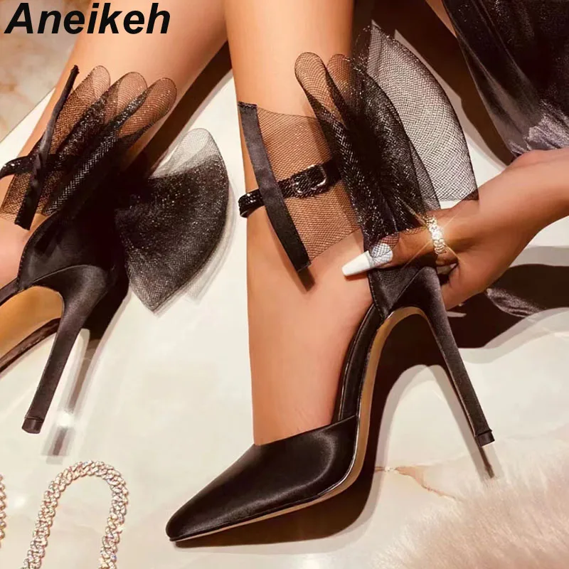 Aneikeh 2023 новые туфли для женщин, женские туфли-лодочки для свадебного платья, привлекательные туфли с острым носком и ремешком с пряжкой на щиколотке и бантом-бабочкой