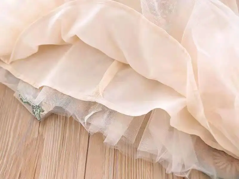 Демисезонное платье с длинным рукавом для девочек детское сказочное вышивкой