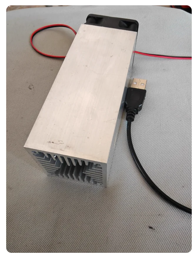 

Источник лазерного насоса 40-90 Вт