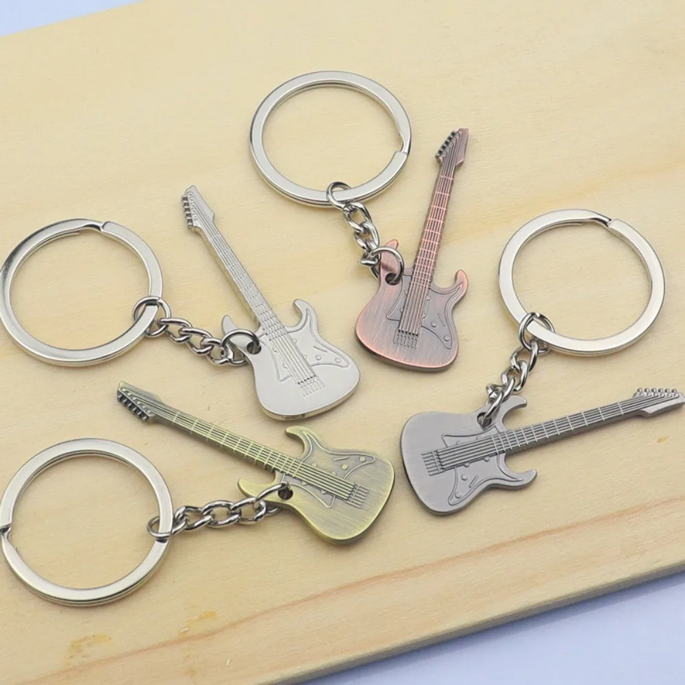 Металлический брелок для ключей в виде гитары винтажном стиле