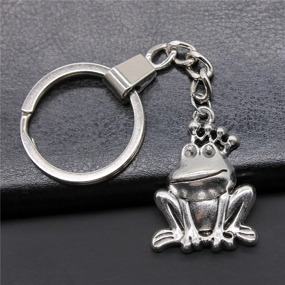 

DIY Metal Keychain Holder Antique Silver Color 34x25mm Frog Prince Frog Pendant Keyring Souvenirs Gift