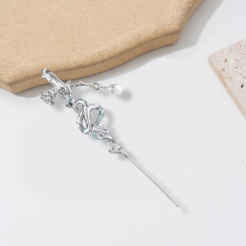 Стильные серьги-гвоздики в виде змеи из сплава портативные для модных женщин