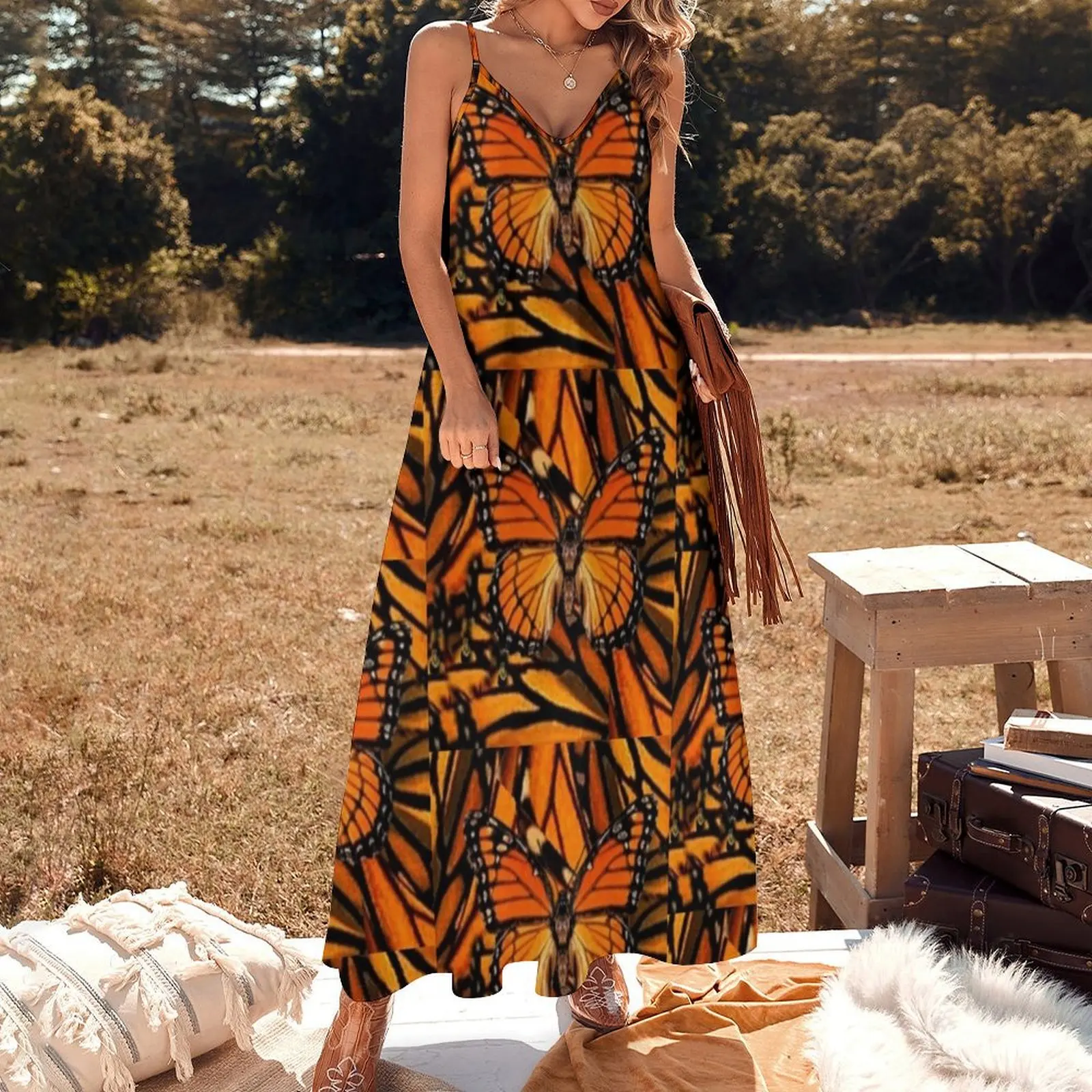 Длинное платье без рукавов ORANGE MONARCH BUTTERFLY PATTERNED ARTWORK Женские длинные платья с