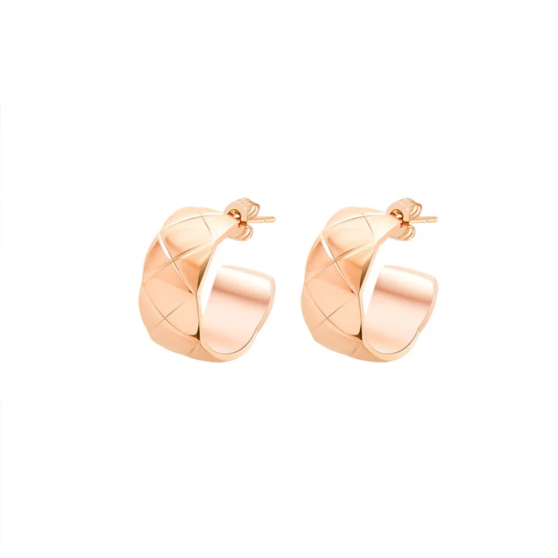

Wholesale Open Wide Textured Hoop Earrings for Women Chunky C Shaped Circle Earrings Statement Round Earrings Geometric Jewelry