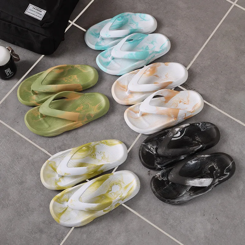 

Summer New Fashion Couples Flip Flops Women Casual Indoor Flat Jelly Slippers Adult Color Matching Beach Flip Flops 36-45