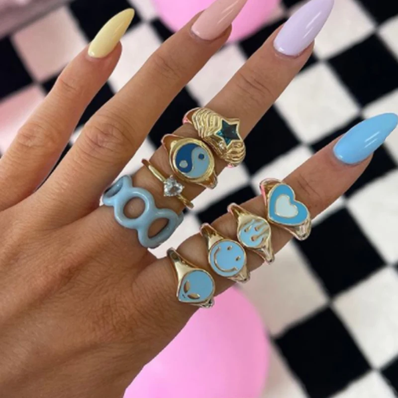 Кольцо женское эмалированное с сердцем и смайликом | Кольца