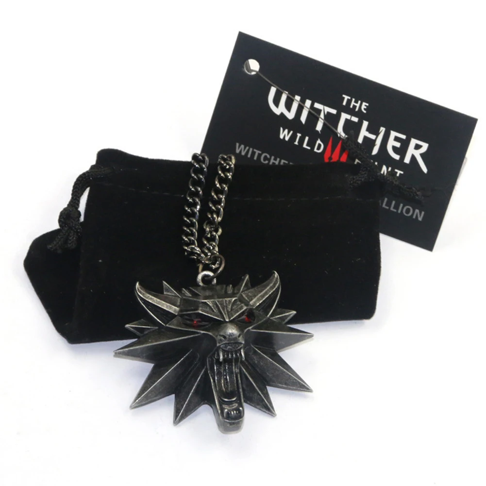 

Wolf Head Pendant Necklace for Men Metal Animal Red Eyes Wolf Head Neck Chain for Women Men Boys Girls Charm Jewelry Gifts