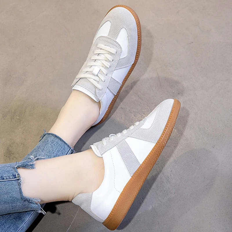 2023 New Genuine Leather Women Sneakers Ladies Moral Training Shoes Casual Spring Flat Shoes Woman soft sole Vintage style