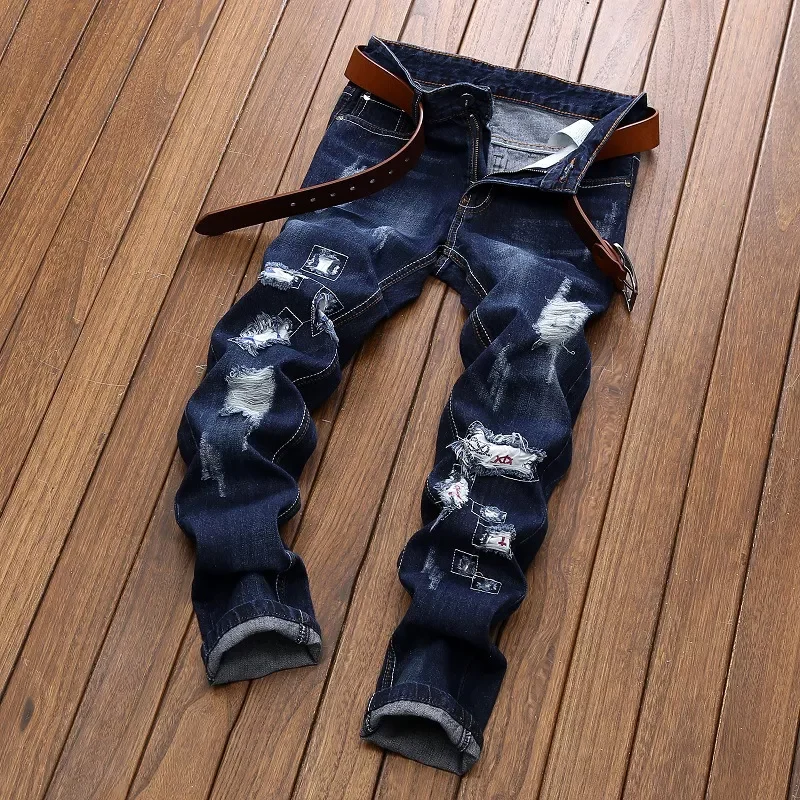 2022New Ripped Distressed Destroyed Straight Fit Washed Denim Jeans Plus Size 40 42 Men Blue Casual Jeans Punk Clothes