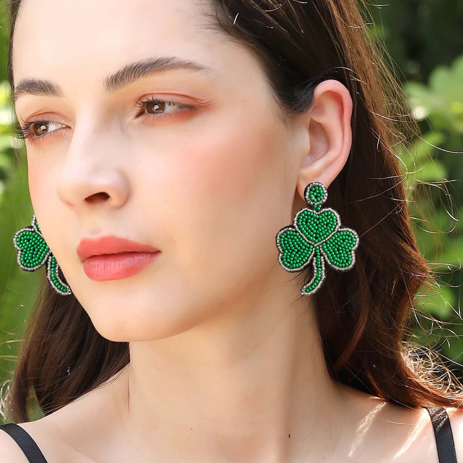 Boho Jewelry Green Leaf Clover Shamrock Flower Heart Tassel Drop Long Seed Beaded Earrings for Women Irish St Patrick's Day Gift