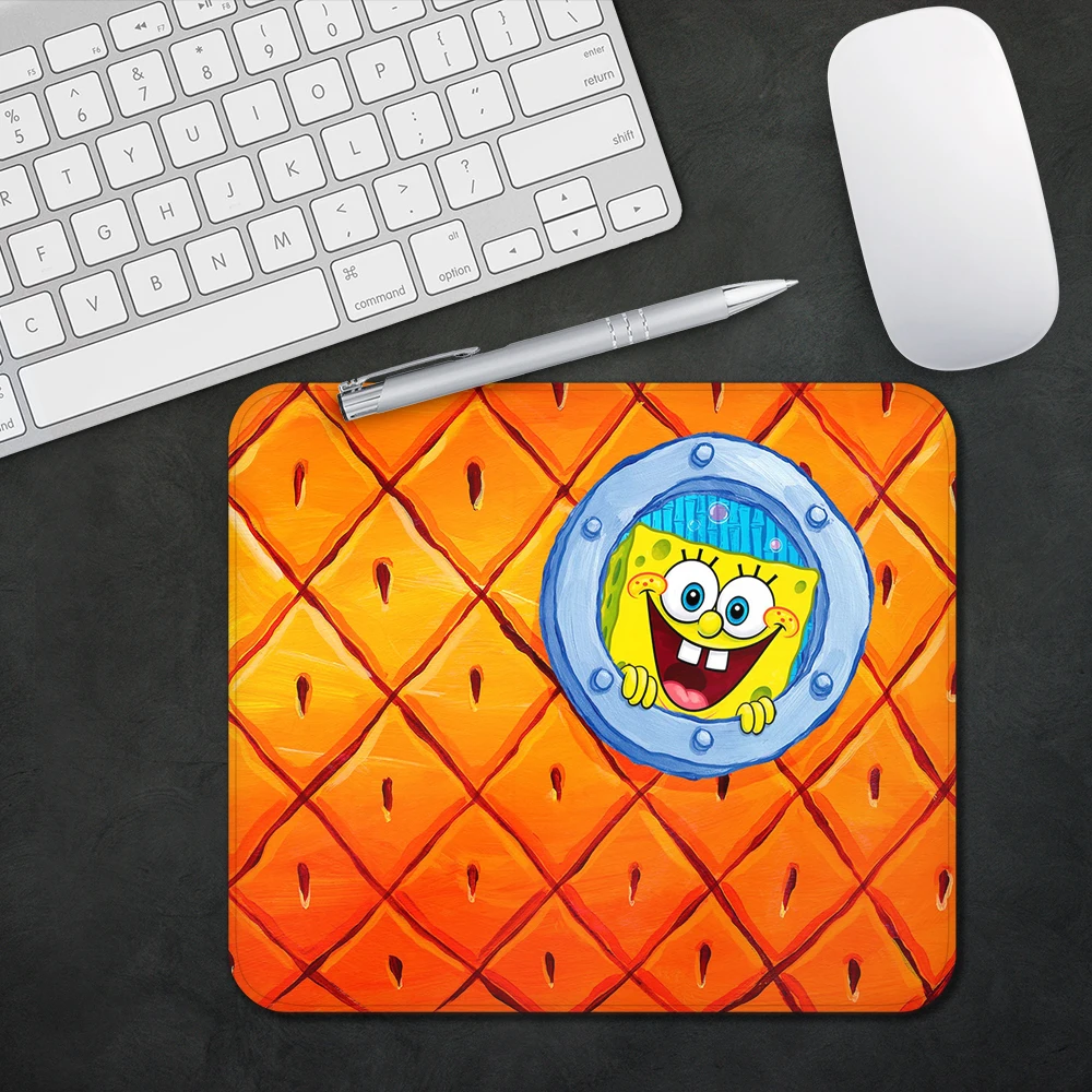 

SpongeBob SquarePants and Patrick Design Pattern Game mousepad Small Pads Rubber Mouse Mat MousePad Desk Gaming Mousepad Cup Mat