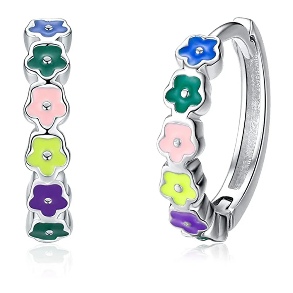 

Женские серьги-кольца с разноцветными кристаллами