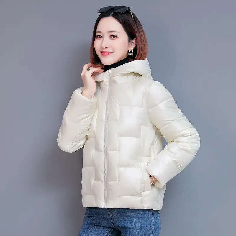 2023 New Cotton Jacket Women Short Down Padded Jackets Ladies Winter Coat Korean Version Outwear Loose Chaqueta Mujer