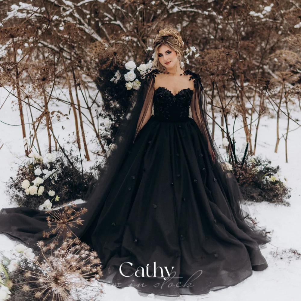 

Cathy Gothic Ball Gown فساتين السهرة Flower Embroidery Prom Dress Cape Sleeve Party Dresses Tulle Sweep Train Vestidos De Noche