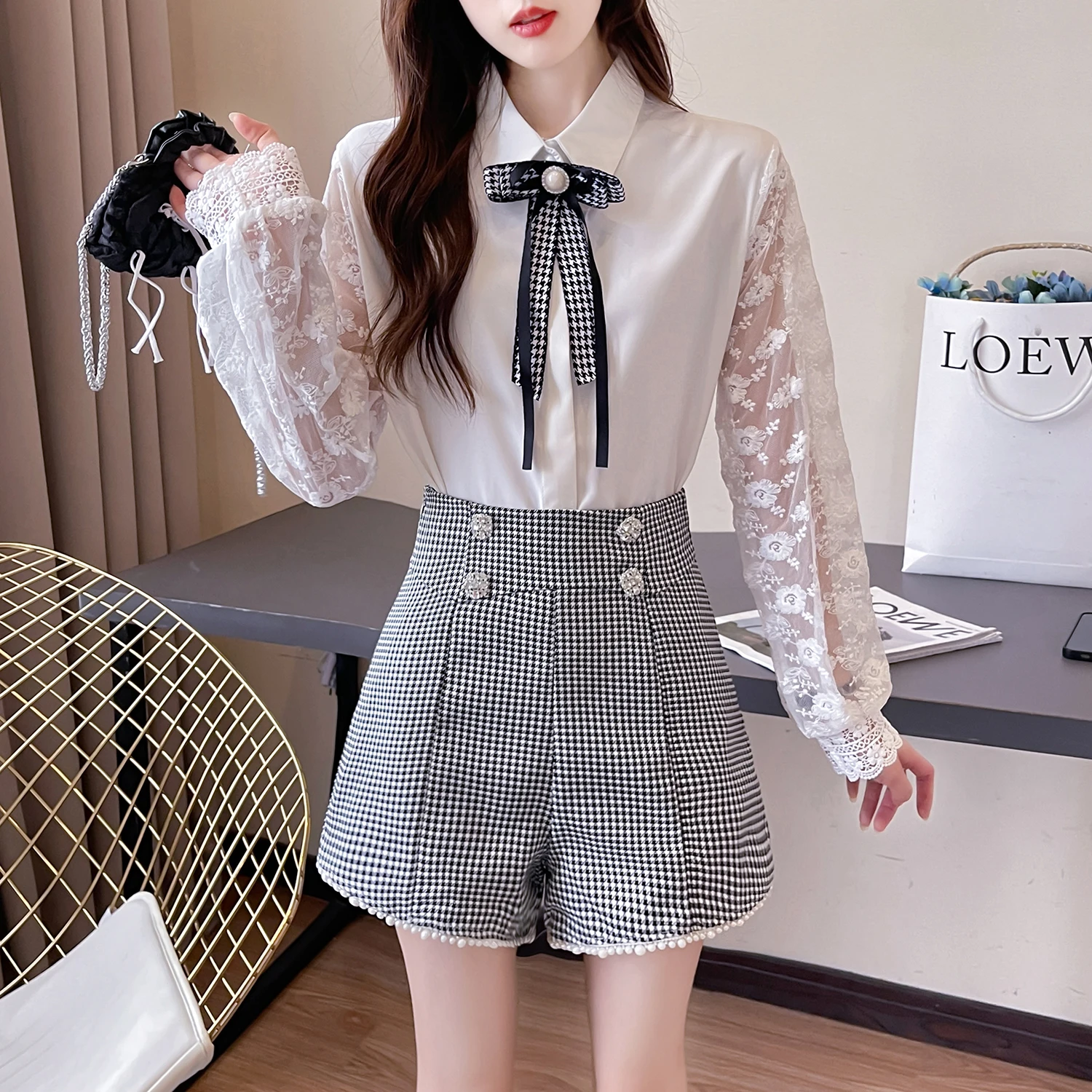 

Women Outfits Two Piece Set Small Fragrance Bow White Long Sleeve Shirt Blouse + High Waist Plaid Wide Leg Shorts