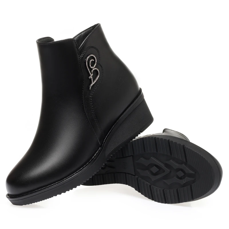 AIYUQI Women Snow Boots Wedge 2023 New Large Size 41 42 Genuine Leather Mom Winter Boots Wool Mid Heel Casual Ladies Short Boots