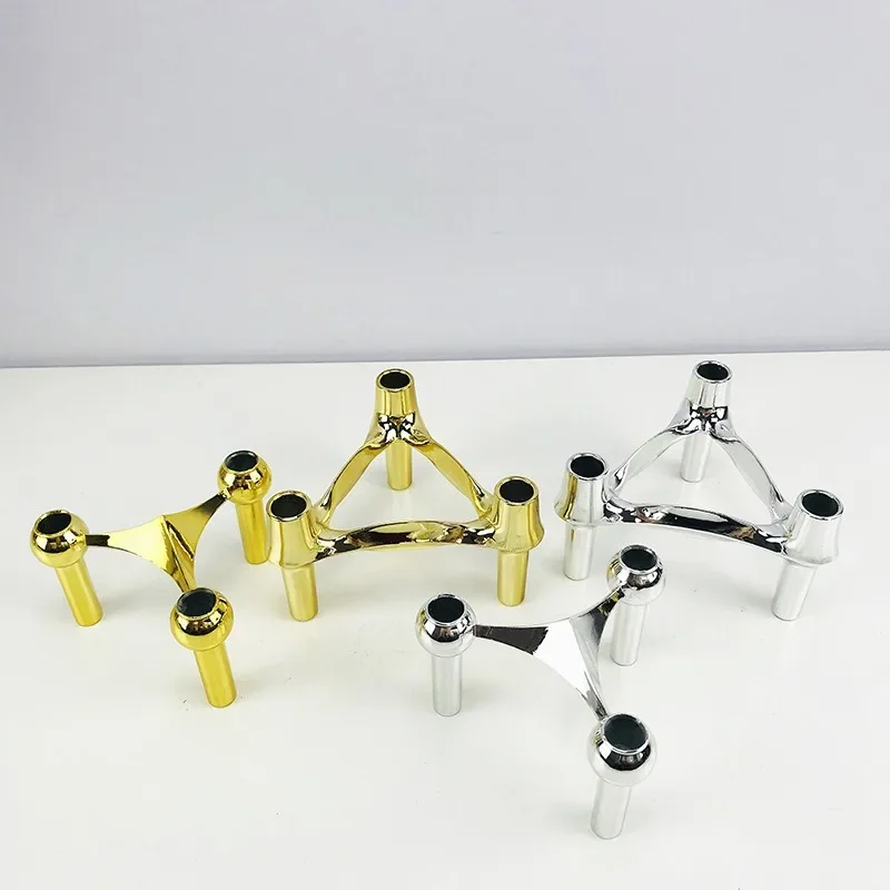 Металлический подсвечник с молекулярной структурой в скандинавском стиле