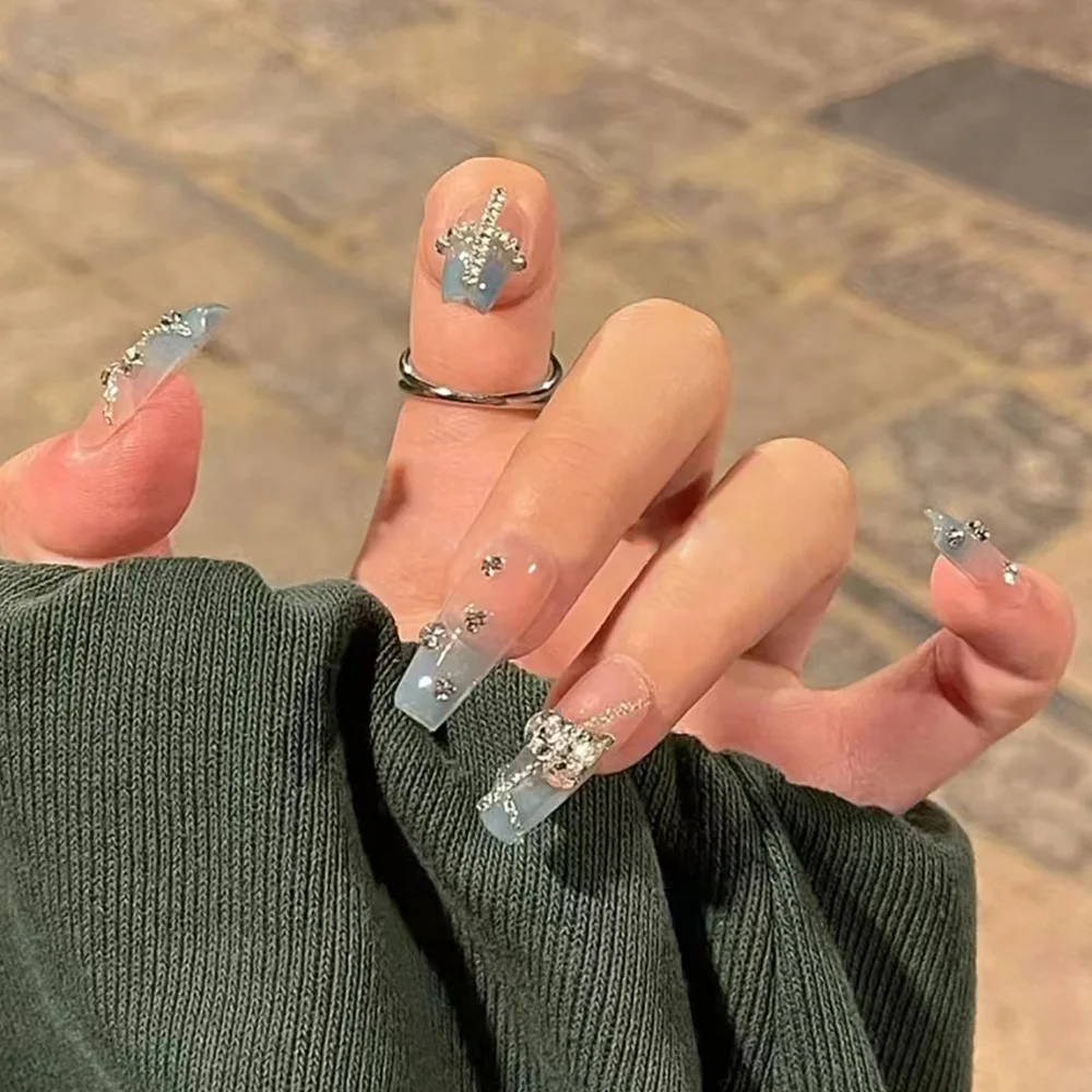 

24pcs French Blue Chain False Nails Set Long Lasting Various Sizes Nail for Valentine's Day Lover Gift To Girlfriend Quality