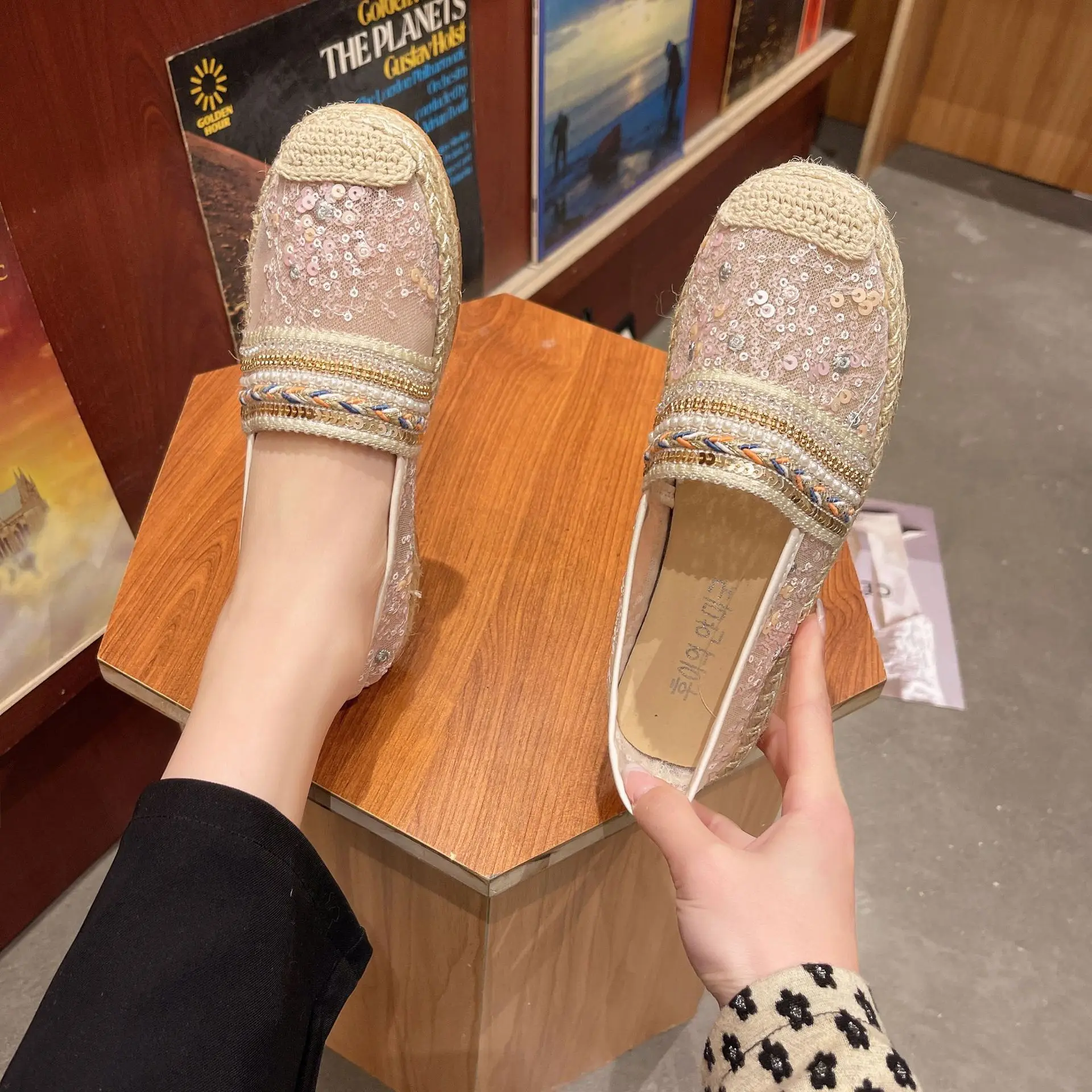 2023 Transparent Sandal for Pregnant Flat Shoes Women's Outdoor Casual Beach Shoes Summer Female Mesh Breathable Sequin Loafers