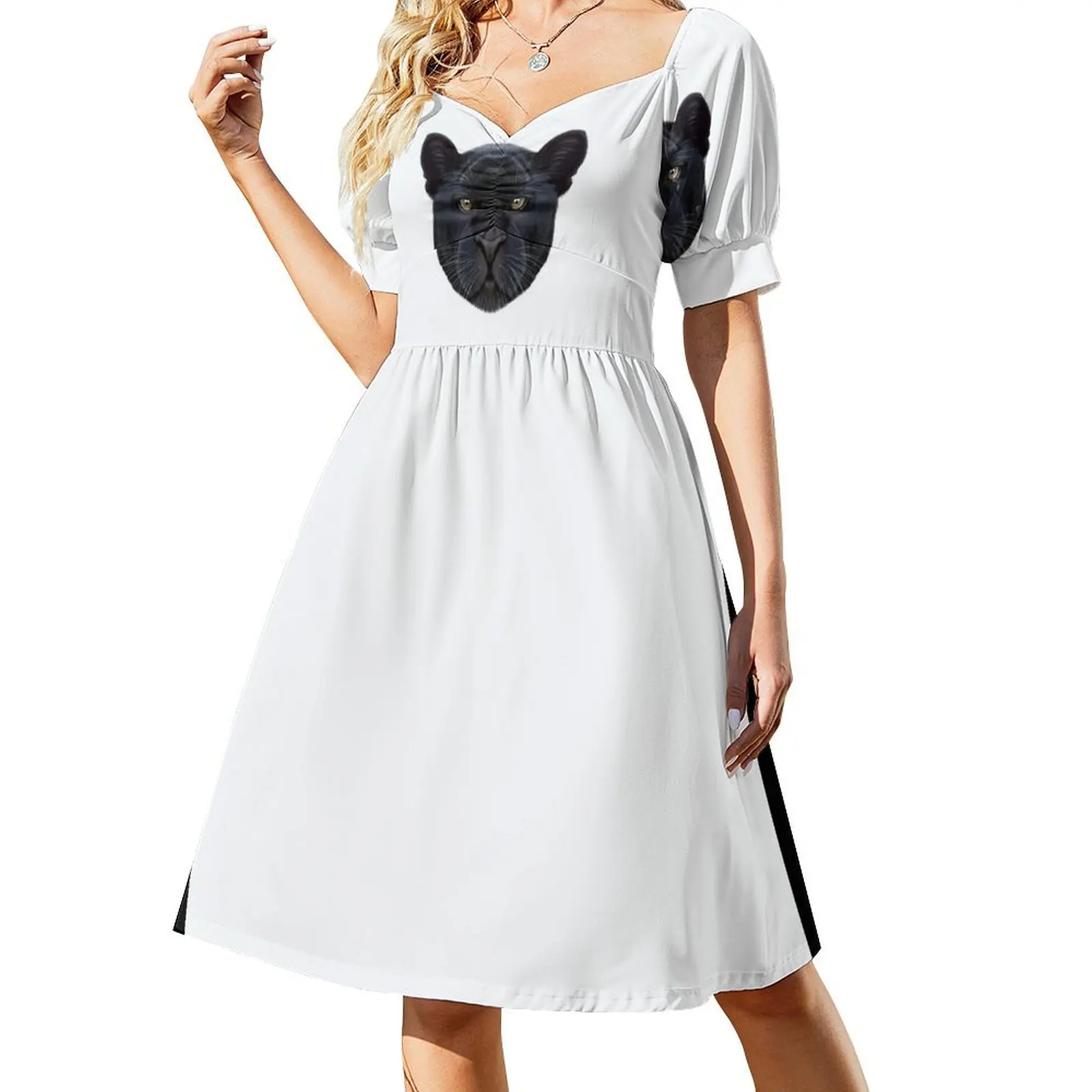 Платье из полиэстера с иллюстрированным портретом Черной Пантеры