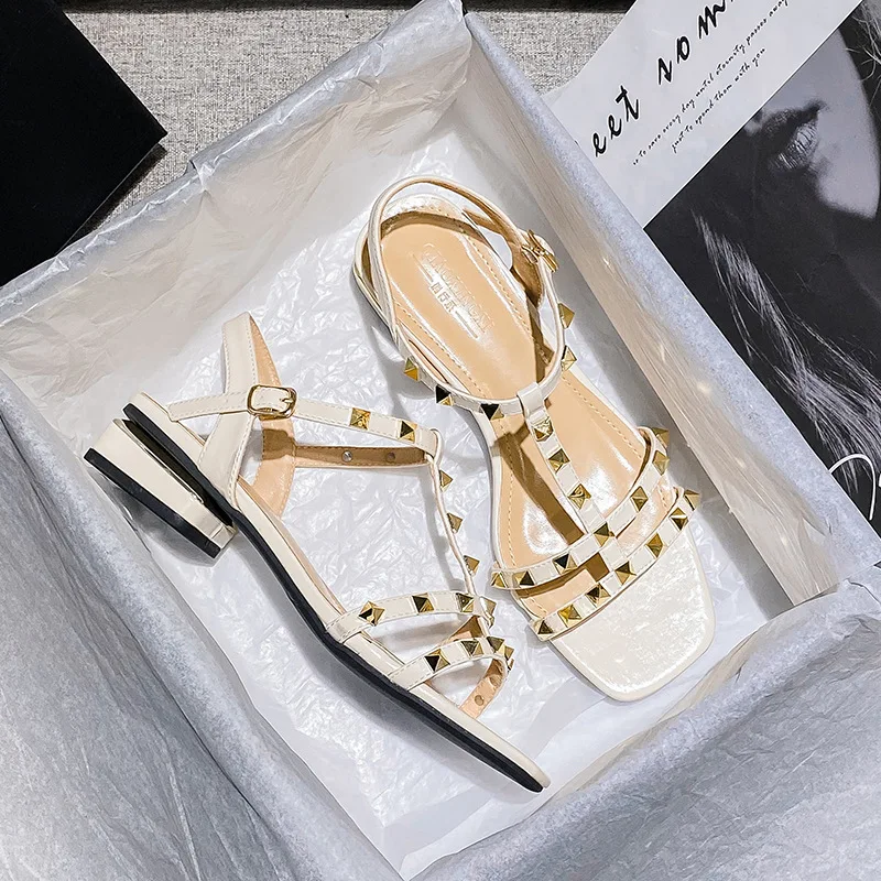 

2022Summer Women Sandals Fashion Rivet Decoration Ankle Buckle Strap slipper Low Heels Open Toe Ladies Party Shoes Large 35-43