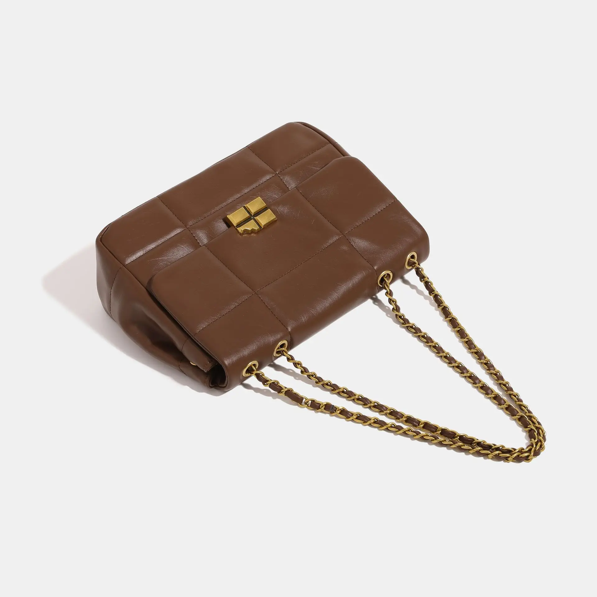 Женская стеганая сумка на цепочке Maxdutti