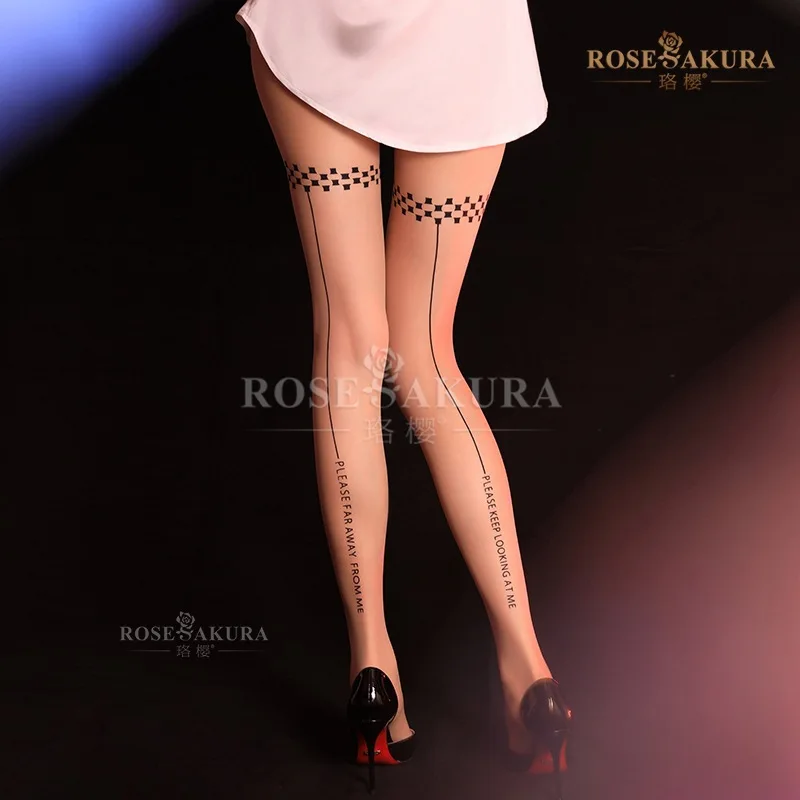 Бархатные пикантные колготки с открытой промежностью произвольной огранкой