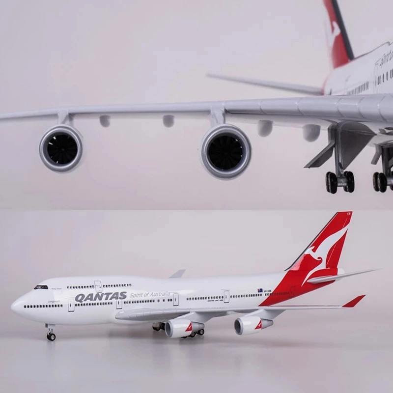Модель самолета QANTAS Boeing 747 1/150