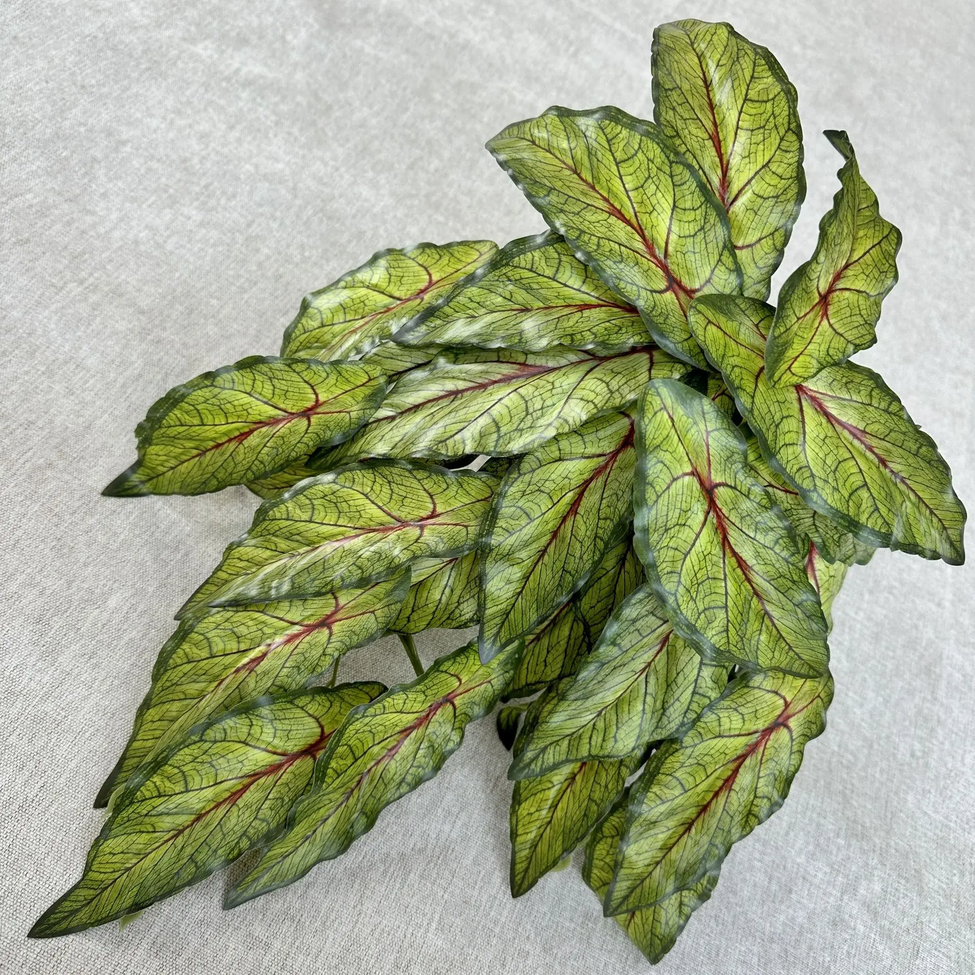 

Искусственные растения Green Aloes