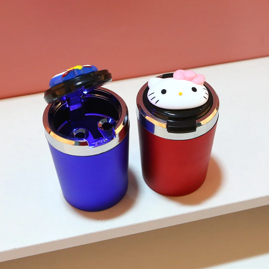 

Hello Kitty Cute Creative Funnel Ashtray with Cover Creative Car Home Trend Ashtray Personalized Wind Anti Fly Ash Ashtray